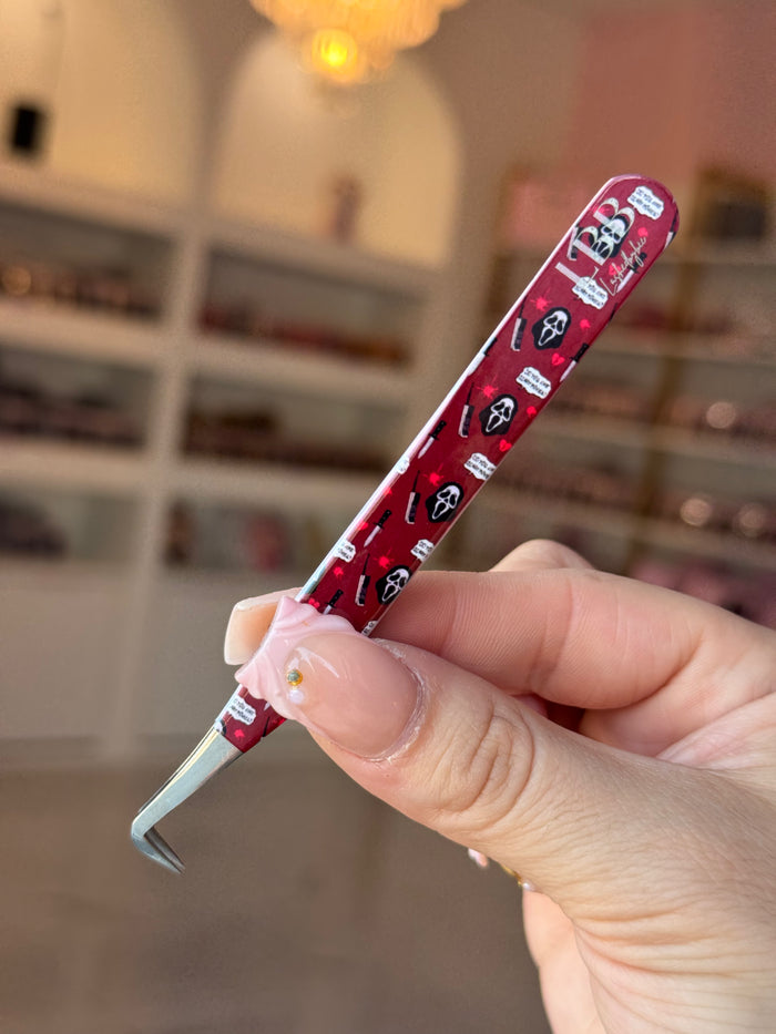 Do you like scary movies? Tweezer ❤️