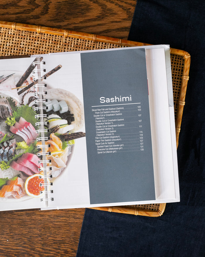 ENG: The Complete Guide to Sushi & Sashimi by Jeffrey Elliot & Robby Cook
