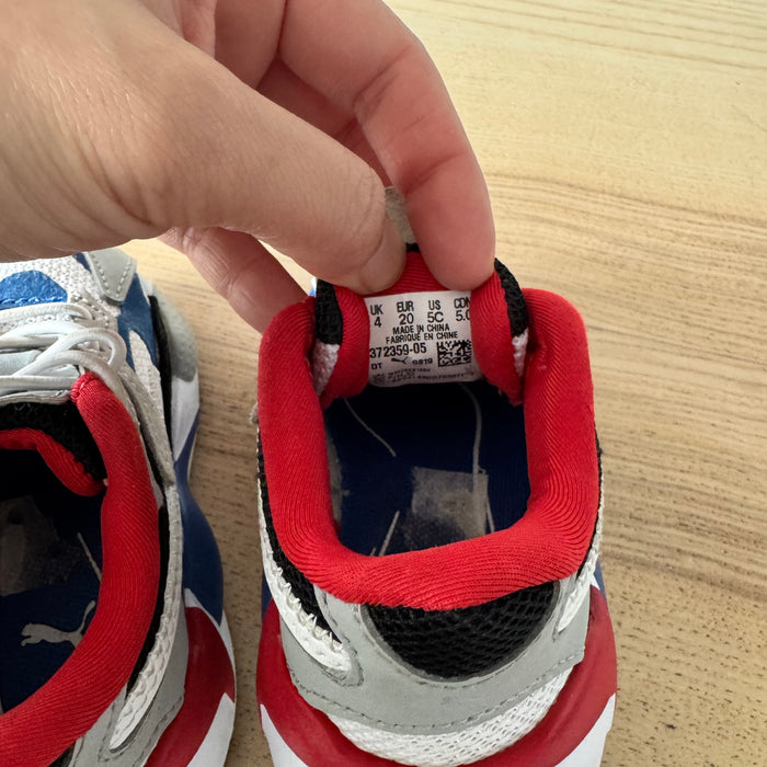 Puma / Grey red blue sneaker / US5