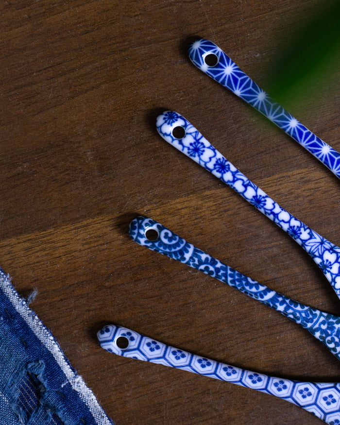 Hand-Painted Porcelain Spoon, Ichiyama, Sometsuke, Karakusa