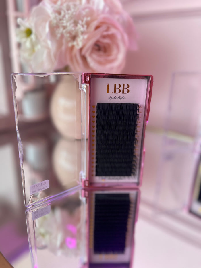 LBB Classic Lash Trays