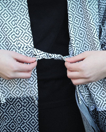 Kiriko Custom Modern Hitomezashi Dougi Jacket, Navy and White Split 02