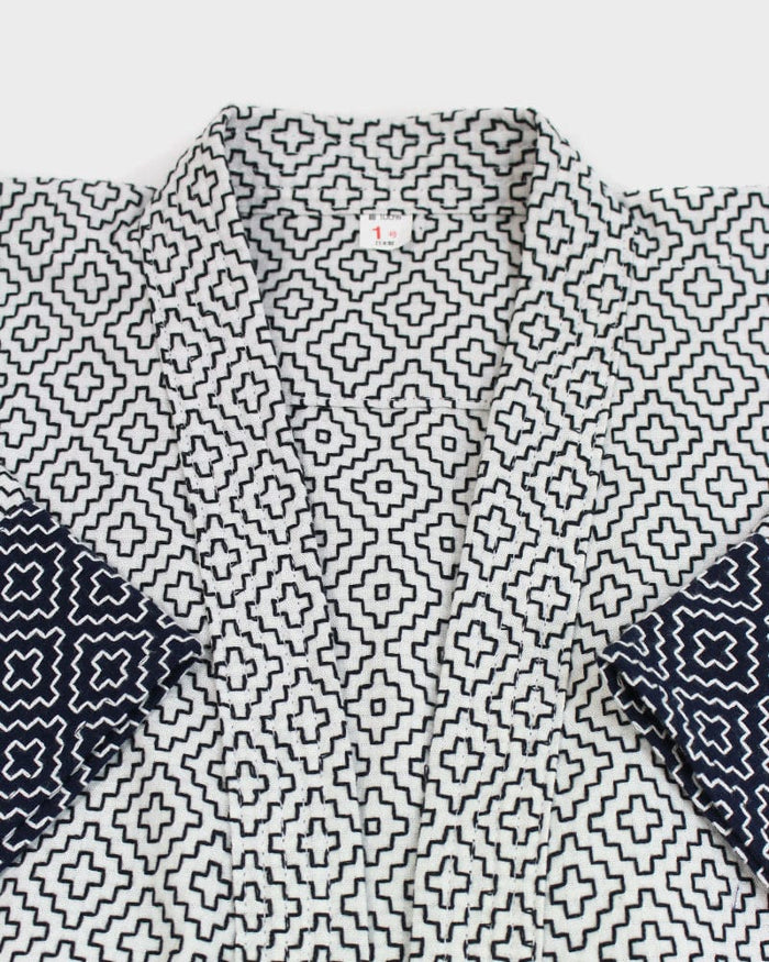 Kiriko Custom Modern Hitomezashi Dougi Jacket, Navy and White Split 02