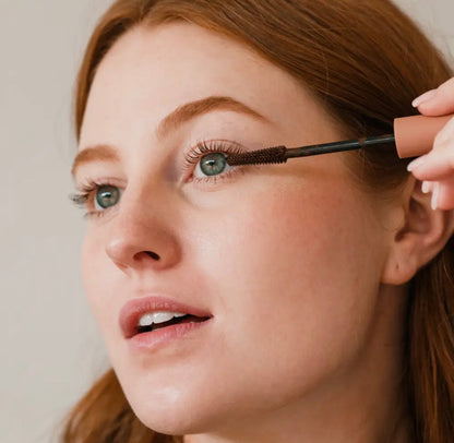 Mascara Brown