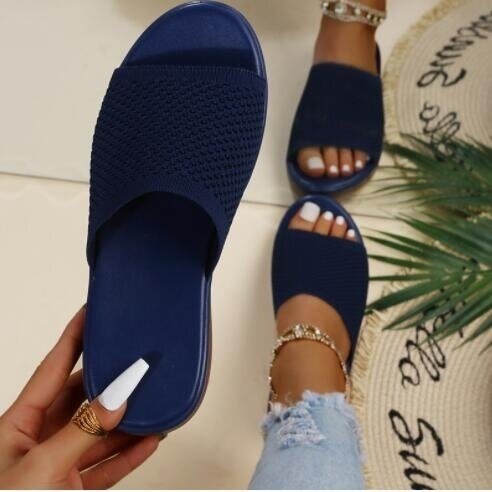 8.5 / Navy