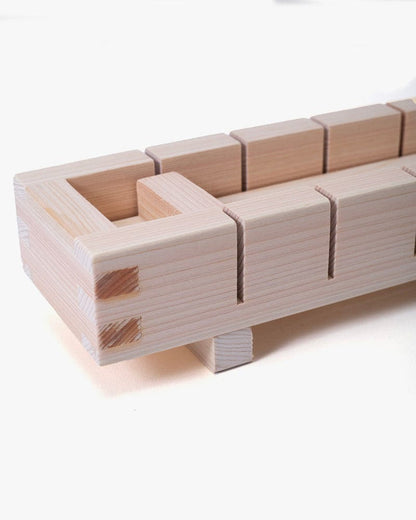 Rice Mold, Yamaichi, Seven Sections