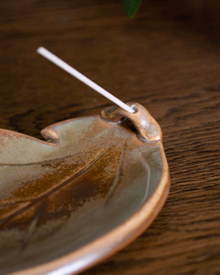 Shoyeido Incense Holder, Leaf, Desert Sage