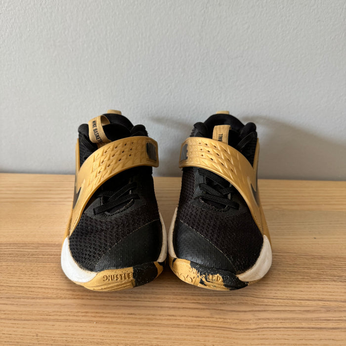 Nike / Sneakers / US13