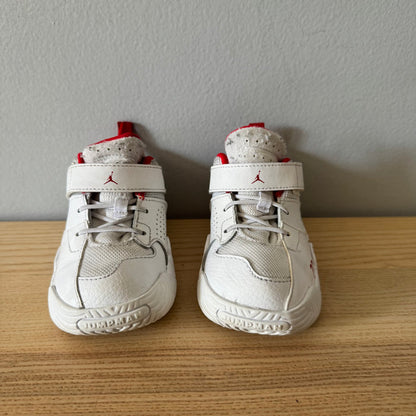Nike / Sneakers / US7