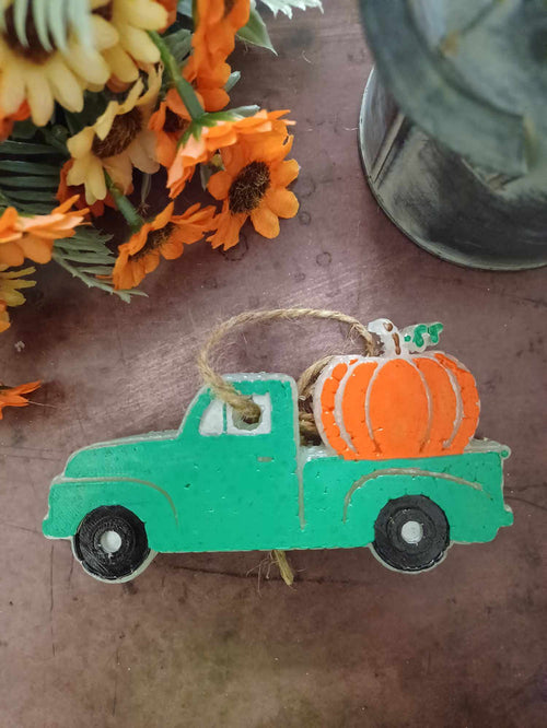 Truck w/Pumpkin Freshie