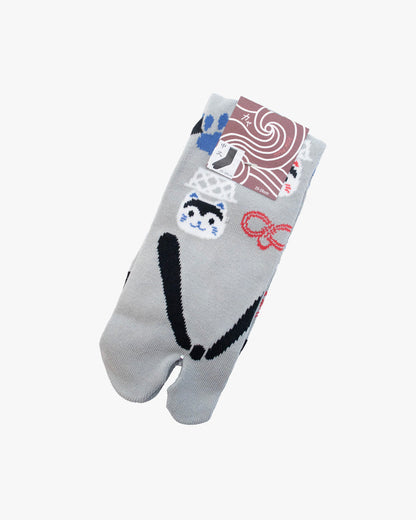 Wa Modern, Tabi Socks, Gray Flip Flop with Cat